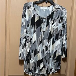 Southern Lady Monochrome Geometric Women's Blouse